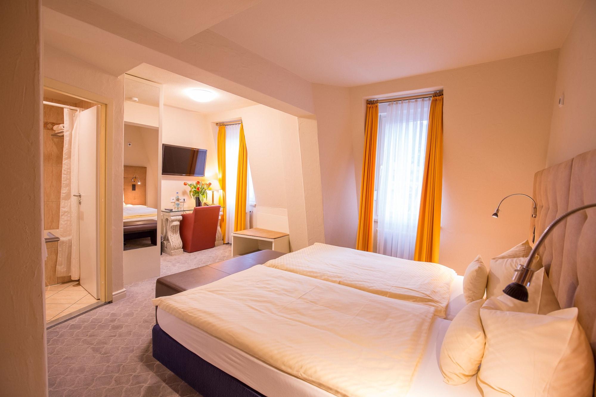 Hotel Heidelberger Hof Bagian luar foto