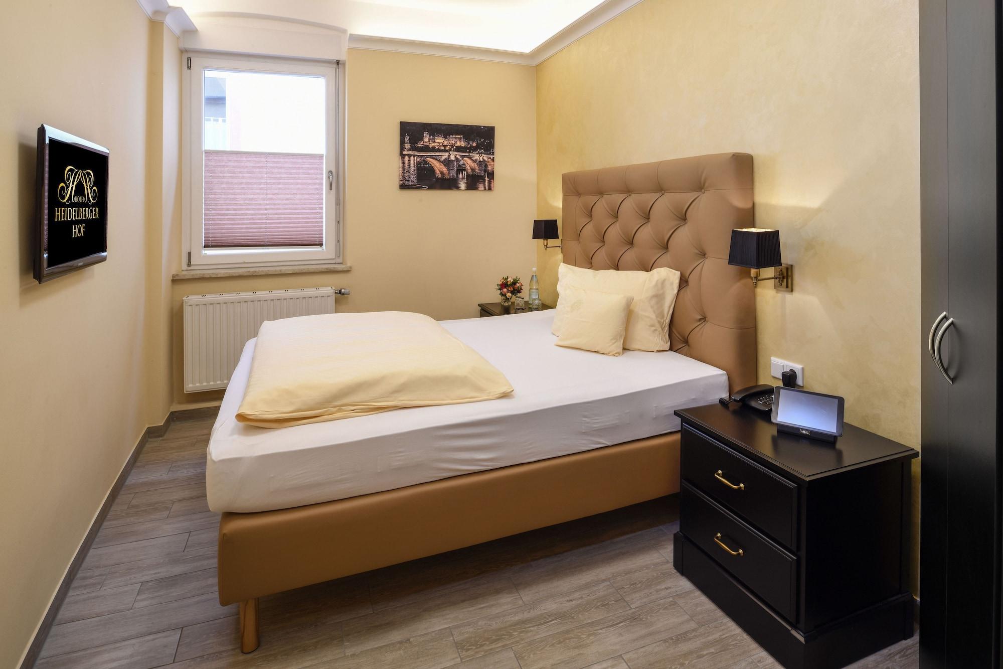 Hotel Heidelberger Hof Bagian luar foto