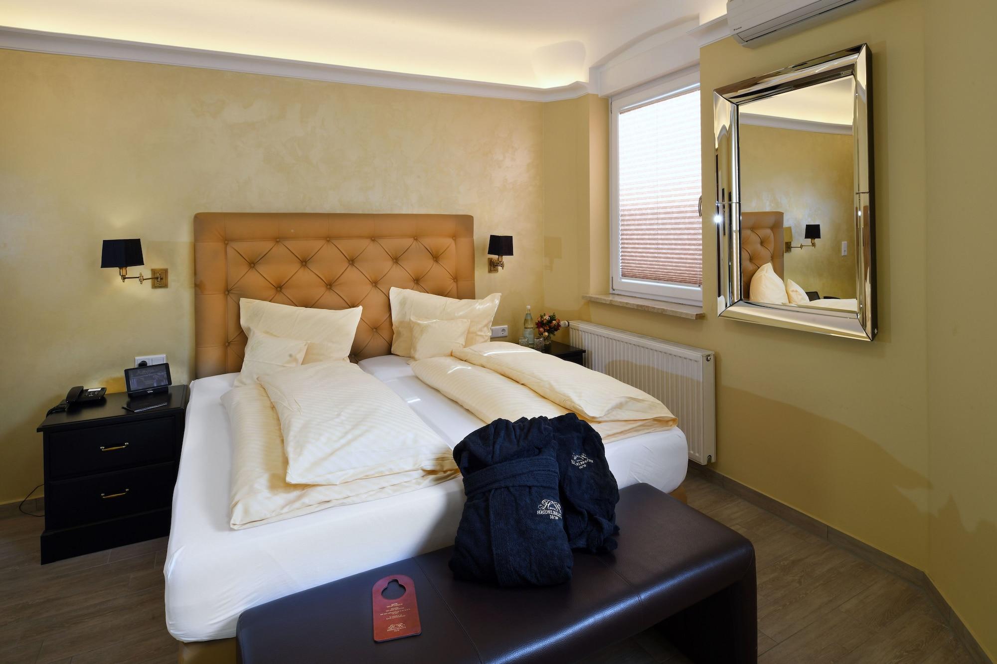 Hotel Heidelberger Hof Bagian luar foto